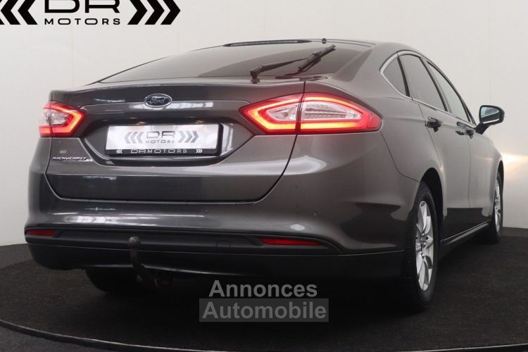 Ford Mondeo BERLINE 1.0 ECOBOOST TREND STYLE - NAVI MIRROR LINK - <small></small> 14.995 € <small>TTC</small> - #7