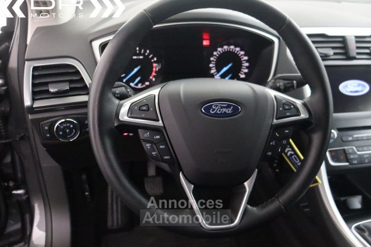 Ford Mondeo BERLINE 1.0 ECOBOOST TREND STYLE - NAVI MIRROR LINK - <small></small> 14.995 € <small>TTC</small> - #33