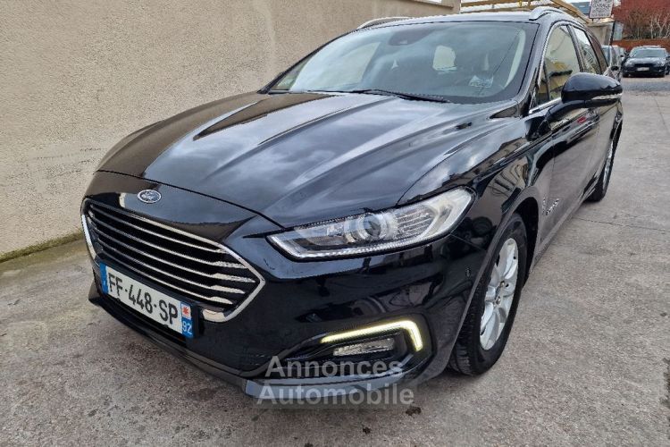 Ford Mondeo hybrid 187ch titanium business de 2019 - <small></small> 12.450 € <small>TTC</small> - #1