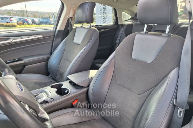 Ford Mondeo HYBRID 187cv TITANIUM BVA 4P - <small></small> 12.890 € <small>TTC</small> - #12