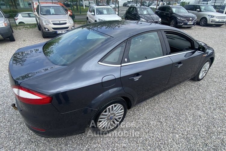 Ford Mondeo III 1.8 TDCi 125ch Ghia 5p - <small></small> 4.990 € <small>TTC</small> - #10