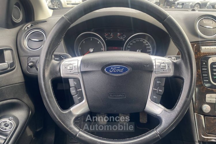 Ford Mondeo III 1.8 TDCi 125ch Ghia 5p - <small></small> 4.990 € <small>TTC</small> - #19