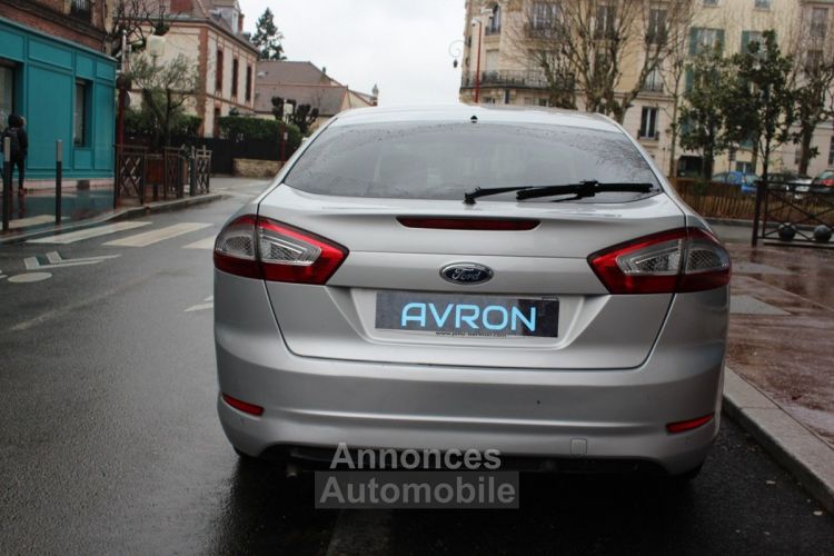 Ford Mondeo III (2) 1.6 TI-VCT 120 TITANIUM BVM 5 5P - <small></small> 6.990 € <small>TTC</small> - #4