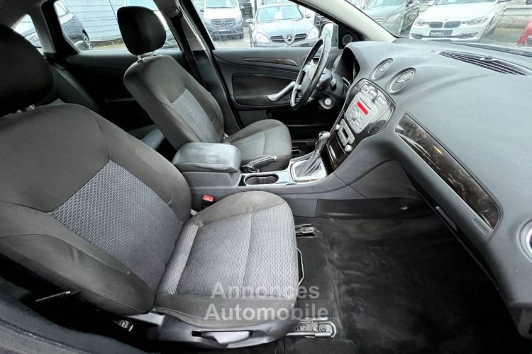 Ford Mondeo III 2.0 TDCi 130ch Ghia Boîte auto Clim Régulateur - <small></small> 3.490 € <small>TTC</small> - #11