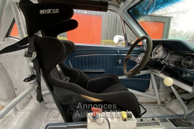 Ford Mustang - Jacky Ickx tribute car - 1965 - <small></small> 72.500 € <small>TTC</small> - #25