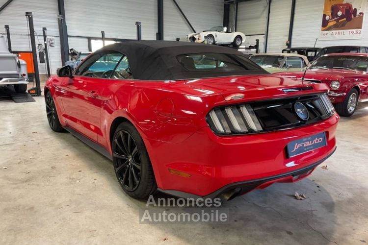 Ford Mustang 2.3 ECOBOOST 2.3 ECOBOOST CABRIOLET BVM - <small></small> 31.000 € <small>TTC</small> - #2