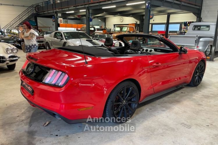 Ford Mustang 2.3 ECOBOOST 2.3 ECOBOOST CABRIOLET BVM - <small></small> 31.000 € <small>TTC</small> - #17