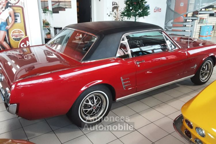 Ford Mustang 289 CI V8 TOIT VINYLE ROUGE - <small></small> 36.900 € <small>TTC</small> - #2