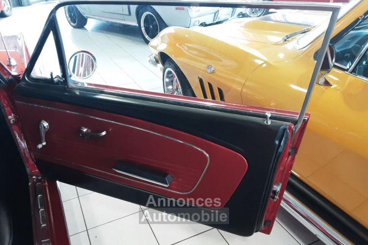 Ford Mustang 289 CI V8 TOIT VINYLE ROUGE - <small></small> 36.900 € <small>TTC</small> - #17