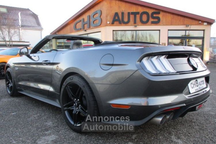 Ford Mustang 5.0 gt cabriolet phase 2 échappement inox visible et disponible sur notre parc 51900 € - <small></small> 51.900 € <small>TTC</small> - #10