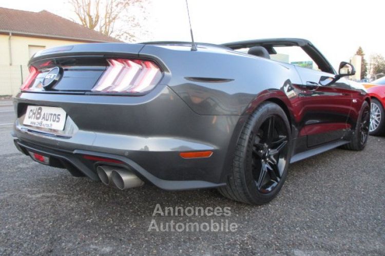 Ford Mustang 5.0 gt cabriolet phase 2 échappement inox visible et disponible sur notre parc 51900 € - <small></small> 51.900 € <small>TTC</small> - #16