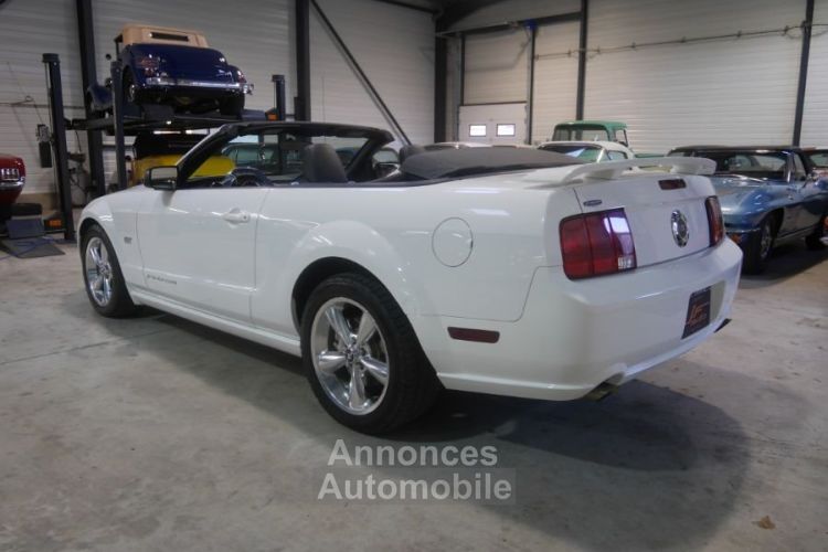 Ford Mustang CAB V8 GT PREMIUM COUPE V8 GT PREMIUIM CONVERTIBLE - <small></small> 27.900 € <small>TTC</small> - #2