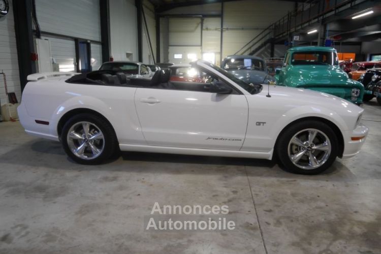 Ford Mustang CAB V8 GT PREMIUM COUPE V8 GT PREMIUIM CONVERTIBLE - <small></small> 27.900 € <small>TTC</small> - #13