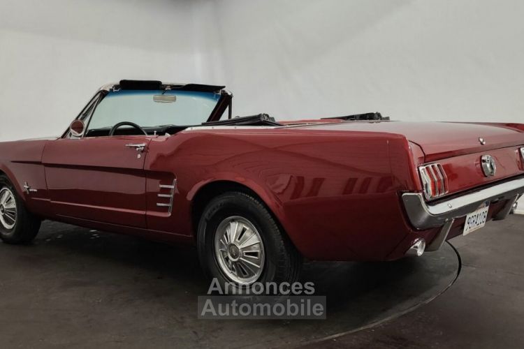 Ford Mustang cabriolet - <small></small> 33.900 € <small>TTC</small> - #3