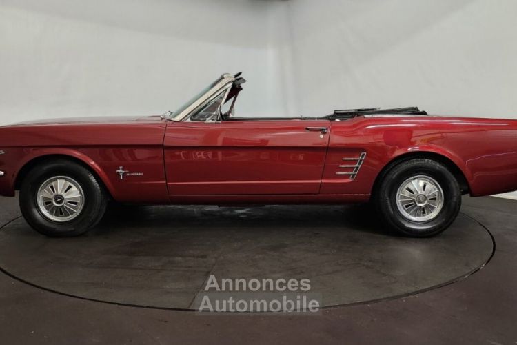 Ford Mustang cabriolet - <small></small> 33.900 € <small>TTC</small> - #8