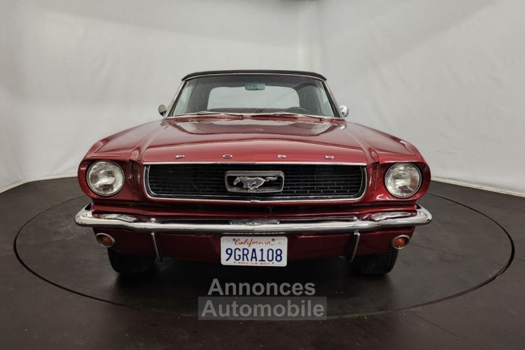 Ford Mustang cabriolet - <small></small> 33.900 € <small>TTC</small> - #13