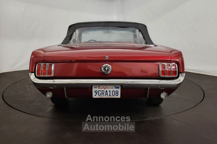 Ford Mustang cabriolet - <small></small> 33.900 € <small>TTC</small> - #21