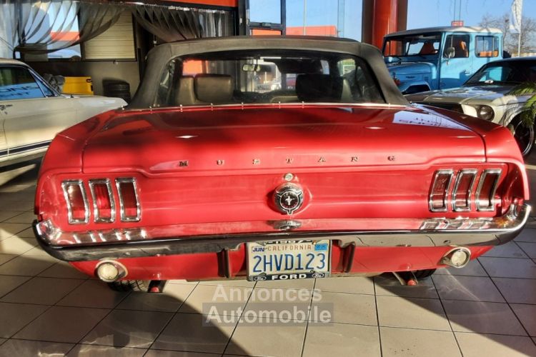 Ford Mustang CABRIOLET CODE A 1967 ROUGE V8 - <small></small> 51.900 € <small>TTC</small> - #11