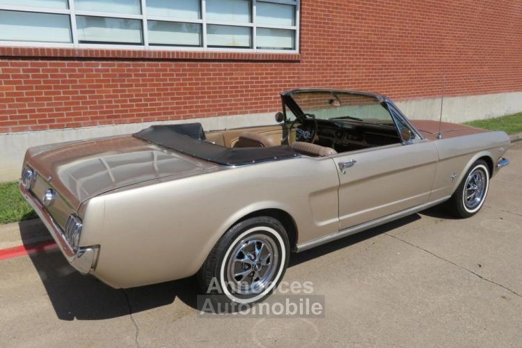 Ford Mustang CABRIOLET V8 PONY - <small></small> 32.410 € <small>TTC</small> - #16