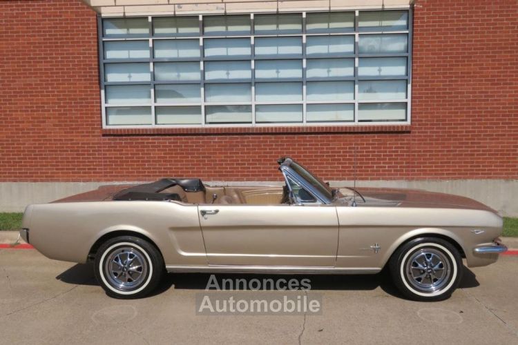 Ford Mustang CABRIOLET V8 PONY - <small></small> 32.410 € <small>TTC</small> - #17