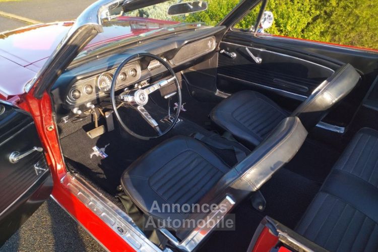 Ford Mustang CONVERTIBLE 1966 V8 4,7L - <small></small> 54.900 € <small>TTC</small> - #17