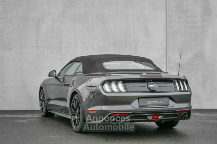 Ford Mustang Convertible 2.3 - LEDER - FULL LED - CARPLAY - CAMERA - - <small></small> 38.990 € <small>TTC</small> - #10