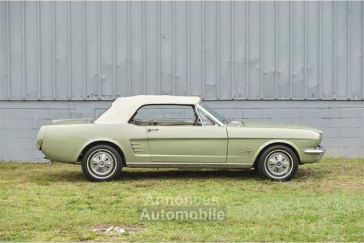 Ford Mustang Convertible CABRIOLET 1966 - <small></small> 47.900 € <small>TTC</small> - #1