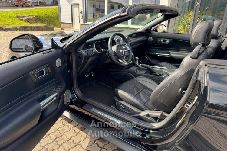 Ford Mustang Convertible PREMIERE MAIN*VERSION EU - <small></small> 44.900 € <small>TTC</small> - #24