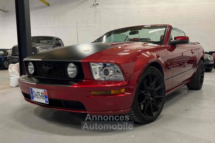 Ford Mustang Convertible V8 BVA CABRIOLET V8 ROUGE BORDEAUX - BVA - CAMERA - ECHAPPEMENT INOX - COLLECTEUR - ARBRES A CAMES - KIT GROS FREINS BREMBO - - <small></small> 29.990 € <small>TTC</small> - #1