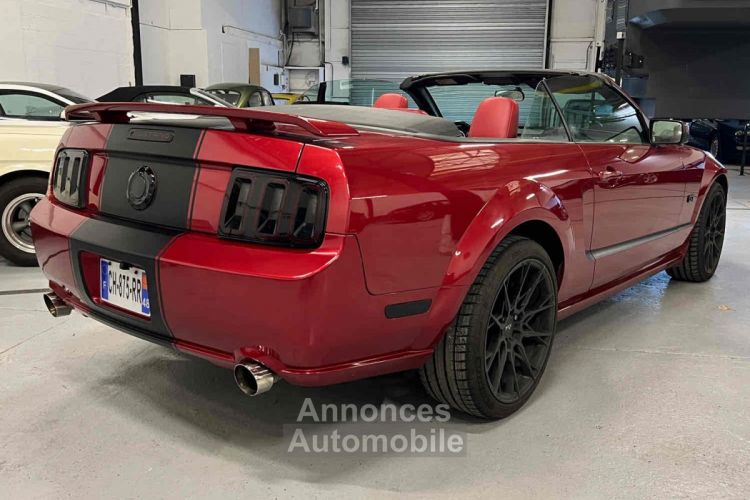 Ford Mustang Convertible V8 BVA CABRIOLET V8 ROUGE BORDEAUX - BVA - CAMERA - ECHAPPEMENT INOX - COLLECTEUR - ARBRES A CAMES - KIT GROS FREINS BREMBO - - <small></small> 29.990 € <small>TTC</small> - #8