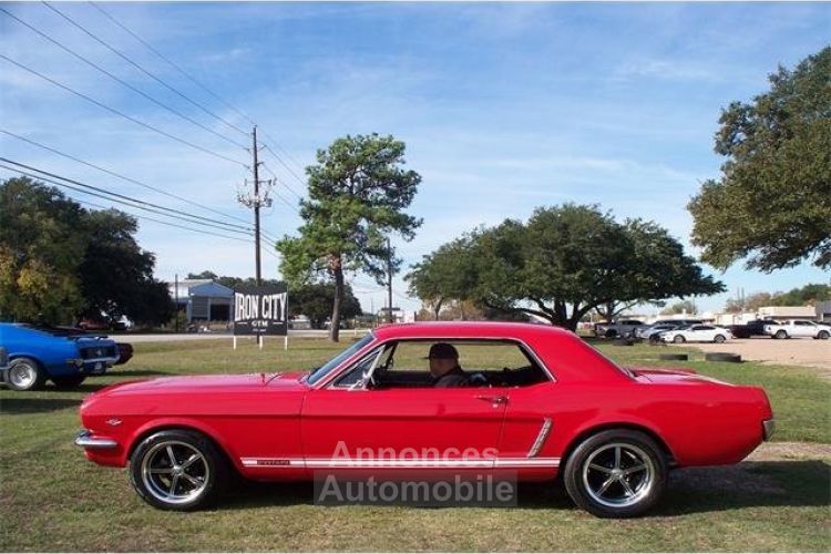 Ford Mustang COUPE 1965 - <small></small> 37.900 € <small>TTC</small> - #4
