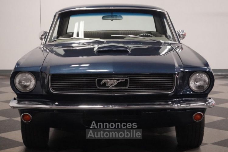 Ford Mustang COUPE 1966 - <small></small> 40.900 € <small>TTC</small> - #1