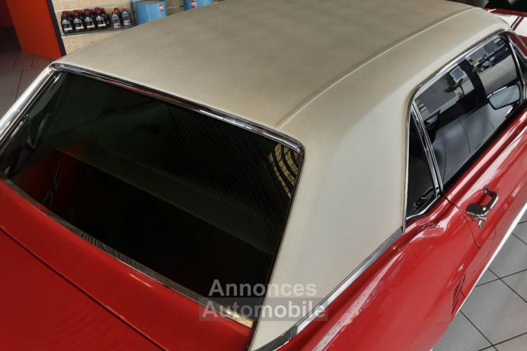 Ford Mustang COUPE ROUGE TOIT VINYLE BLANC 289CI V8 1967 - <small></small> 39.900 € <small>TTC</small> - #22