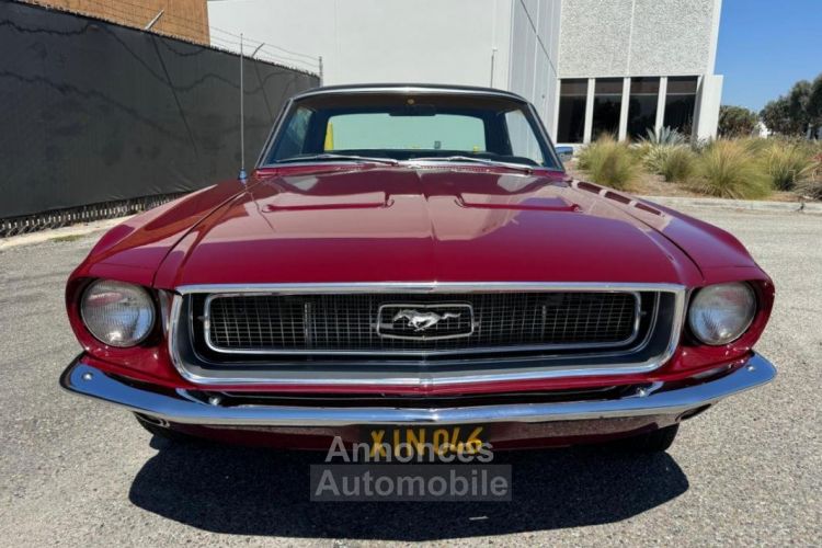 Ford Mustang COUPE TOIT VINYLE NOIR ROUGE 1968 CODE C - <small></small> 38.900 € <small>TTC</small> - #9