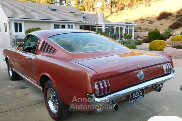 Ford Mustang FASTBACK, 'Code A GT. 4 SPEED, - <small></small> 61.900 € <small>TTC</small> - #2