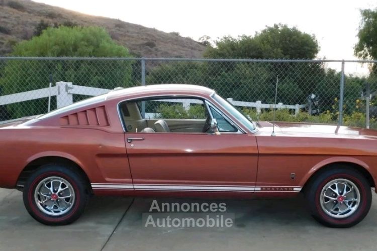 Ford Mustang FASTBACK, 'Code A GT. 4 SPEED, - <small></small> 61.900 € <small>TTC</small> - #3