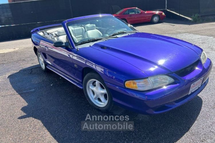 Ford Mustang gt 2dr convertible  - <small></small> 17.000 € <small>TTC</small> - #12