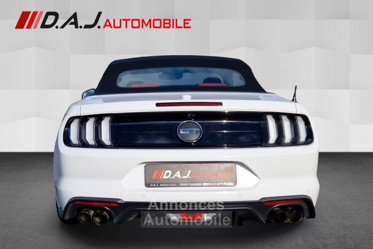 Ford Mustang GT Cabrio Phase 2 450 BVA10 1èreM  Premium-Paket Garantie Ford jusqu'au 01.2025 - <small></small> 48.990 € <small>TTC</small> - #9