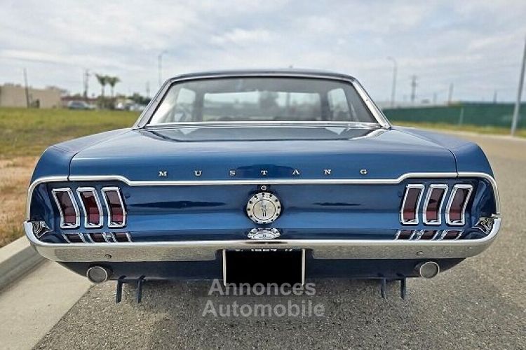 Ford Mustang RESTOMOD COUPE ACAPULCO BLUE 302 V8 - <small></small> 32.800 € <small>TTC</small> - #6