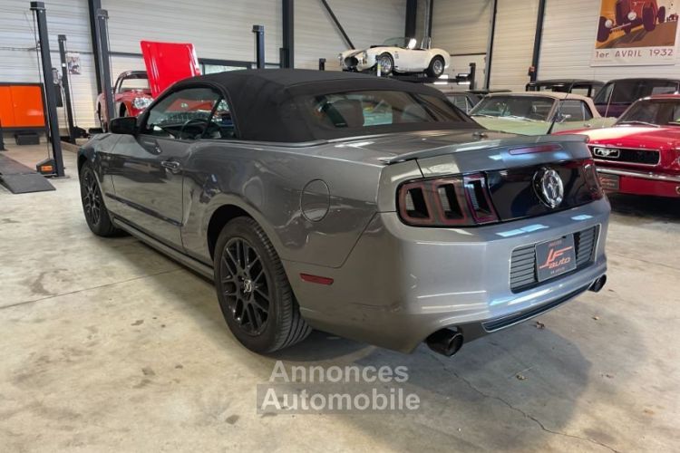 Ford Mustang V6 CABRIOLET 3.7 V6 CABRIOLET - <small></small> 26.700 € <small>TTC</small> - #2