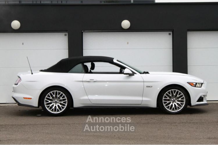 Ford Mustang V8 5.0 CABRIOLET | 1.HAND CAR PLAY BREMBO - <small></small> 39.900 € <small>TTC</small> - #7