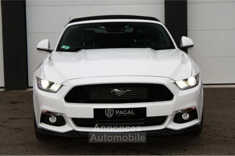 Ford Mustang V8 5.0 CABRIOLET | 1.HAND CAR PLAY BREMBO - <small></small> 39.900 € <small>TTC</small> - #9