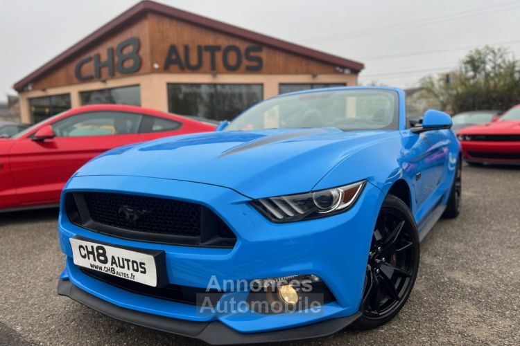 Ford Mustang V8 5.0 GT CABRIOLET 1ERE MAIN GRABBER BLUE PACK PREMIUM 8680 KMS * DISPONIBLE ET VISIBLE SUR NOTRE PARC* 48900eur - <small></small> 48.900 € <small>TTC</small> - #1