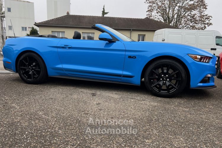 Ford Mustang V8 5.0 GT CABRIOLET 1ERE MAIN GRABBER BLUE PACK PREMIUM 8680 KMS * DISPONIBLE ET VISIBLE SUR NOTRE PARC* 48900eur - <small></small> 48.900 € <small>TTC</small> - #33