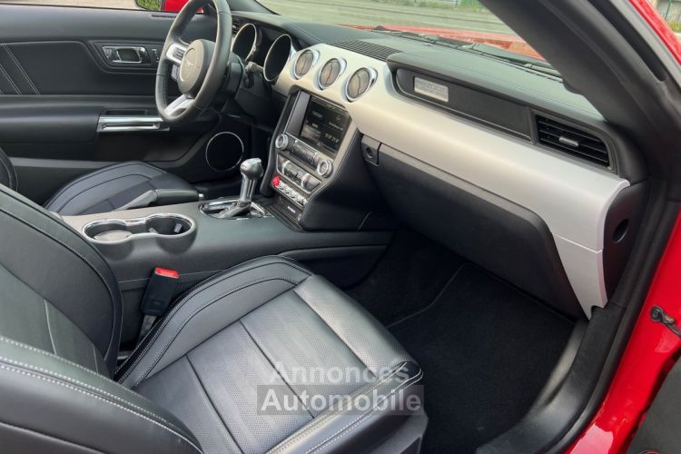 Ford Mustang V8 5.0 GT Cabriolet *dispo et visible sur notre parc* boite auto pack premium 44900 € - <small></small> 44.900 € <small>TTC</small> - #3