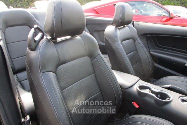 Ford Mustang v8 5.0 gt cabriolet *dispo et visible sur notre parc* boite auto pack premium 52900€ - <small></small> 52.900 € <small>TTC</small> - #6