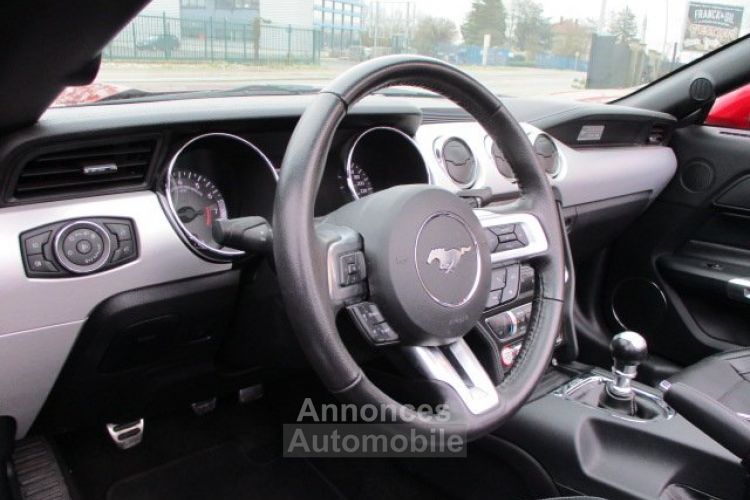 Ford Mustang V8 5.0 GT cabriolet *dispo et visible sur notre parc* boite méca pack premium 41900 € - <small></small> 41.900 € <small>TTC</small> - #9