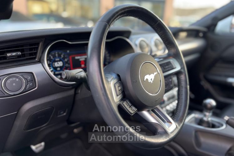 Ford Mustang V8 5.0 GT FASTBACK PHASE 2 450 CH *DISPO ET VISIBLE SUR NOTRE PARC* JANTES NOIR PACK PREMIUM 31841KMS TOIT NOIR 47900 € - <small></small> 47.900 € <small>TTC</small> - #35