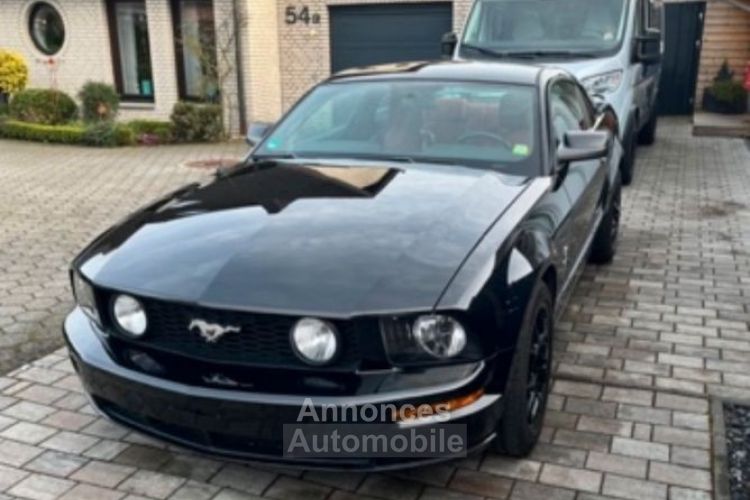 Ford Mustang v8 gt - <small></small> 28.990 € <small>TTC</small> - #1