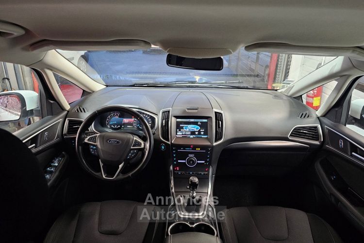 Ford S-MAX 2.0 tdci 117002 KMS - <small></small> 14.990 € <small>TTC</small> - #4